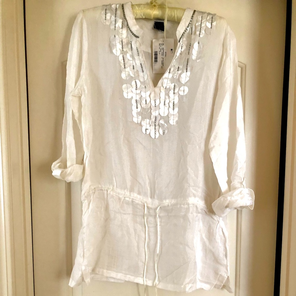 Calvin Klein White Top with Design